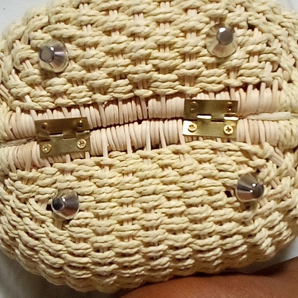 Straw round Purse by Ceylon - Picture 5 of 6